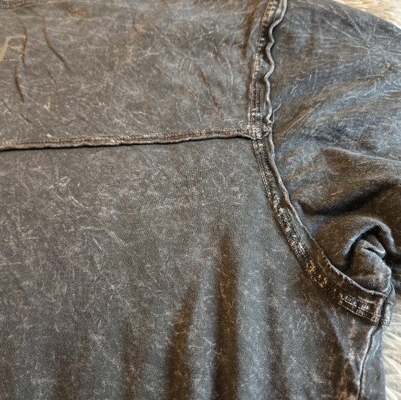 BKE Gray Tee Shirt Size Large - Picture 13 of 14